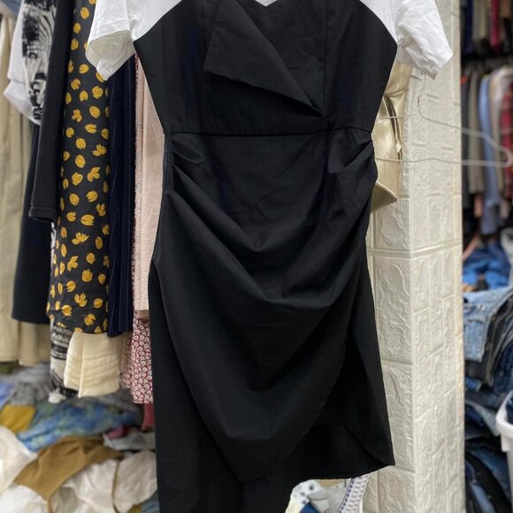 Chic Color Block Dress - Picture 2 of 4